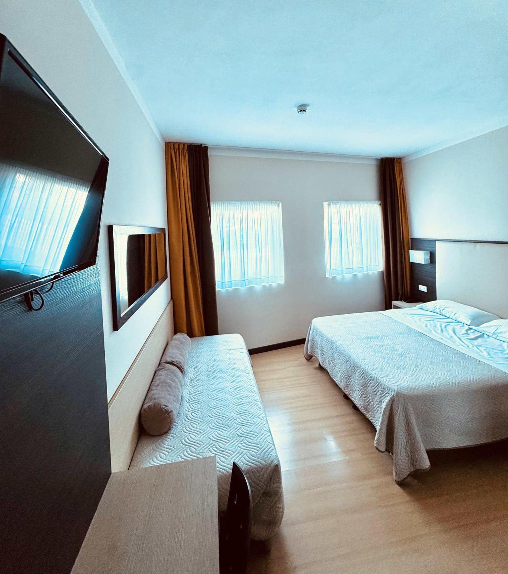 Hotel Alverì Mestre Esterno foto